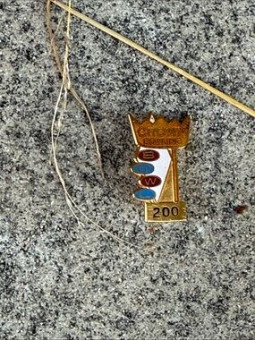 Crown Bowling 200 Gold Pin - Blue/Red/White Accent